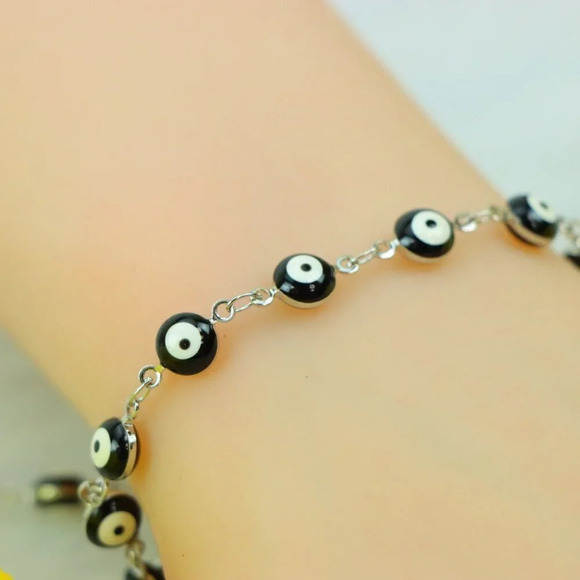 Minimalist Bracelet, Sleek & Modern Design, Women’s Fashion, YC110007-B - Picture 9 of 10